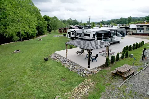 103 Mountain Meadows Dr, Morganton, GA 30560 photo 3