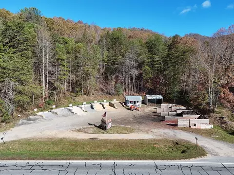 900 S Main St, Hiawassee, GA 30546