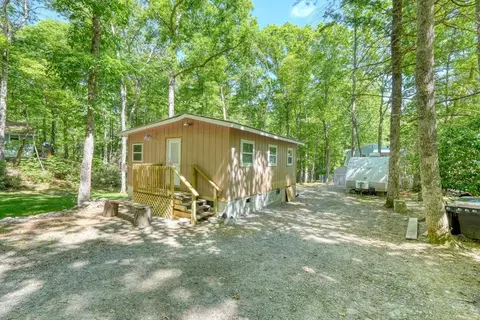 463 Wahu Hu Dr, Hiawassee, GA 30546