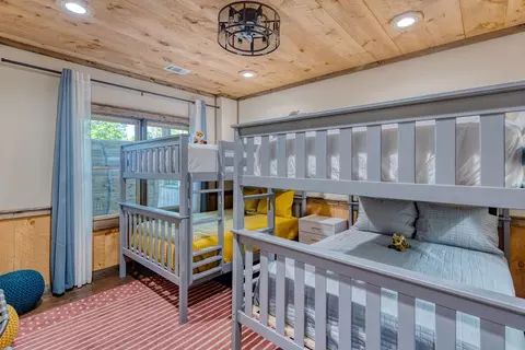 Bedroom - 800 Wise Rd, Morganton, GA 30560 photo 12 of 18