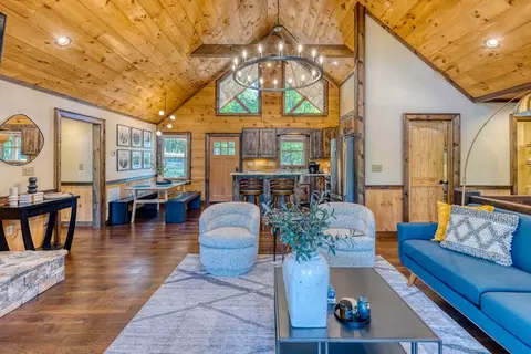 Living - 800 Wise Rd, Morganton, GA 30560 photo 4 of 10