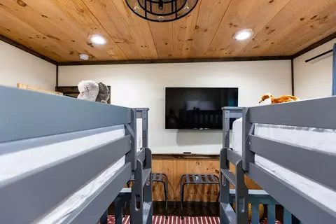 Bedroom - 800 Wise Rd, Morganton, GA 30560 photo 15 of 18