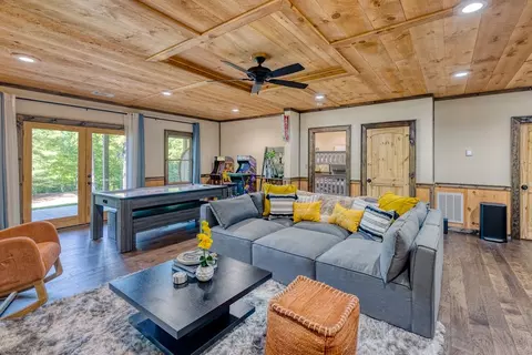 Living - 800 Wise Rd, Morganton, GA 30560 photo 10 of 10