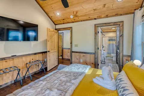 Bedroom - 800 Wise Rd, Morganton, GA 30560 photo 6 of 18