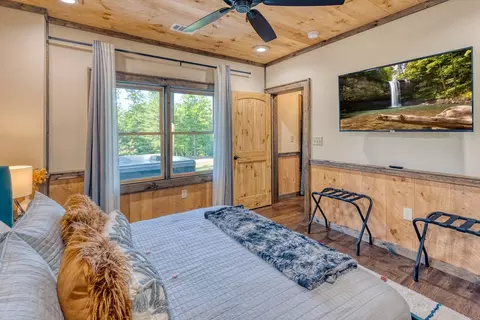 Bedroom - 800 Wise Rd, Morganton, GA 30560 photo 16 of 18