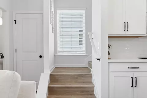 Entry Way - 364 Summit View Ln, Jasper, GA 30143 photo 3 of 6
