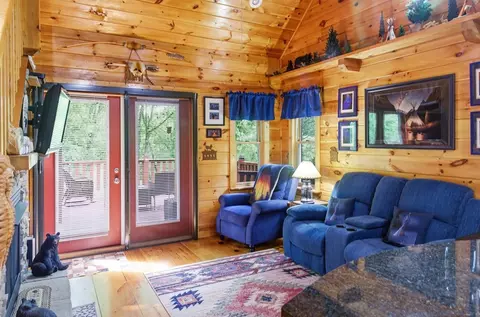 Living - 20 Mint Ln, Murphy, MD 20906 photo 2 of 2