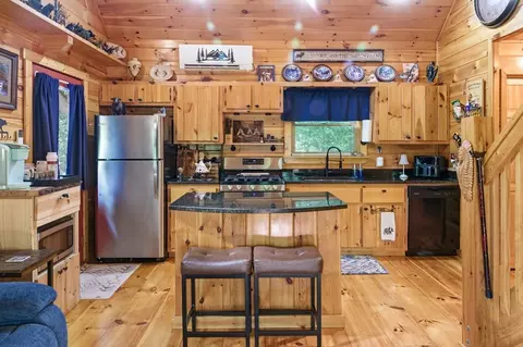Kitchen - 20 Mint Ln, Murphy, MD 20906 photo 2 of 4