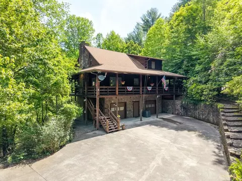 7866 Upper Hightower Rd, Hiawassee, GA 30546