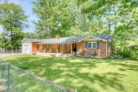 383 Sunrise St, Murphy, NC 28906
