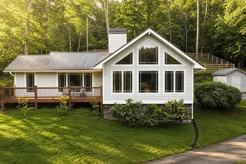 221 W Reece Creek Rd W, Blairsville, GA 30512