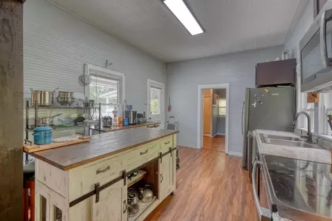 Kitchen - 3610 Hwy 294, Murphy, NC 28906 photo 2 of 4