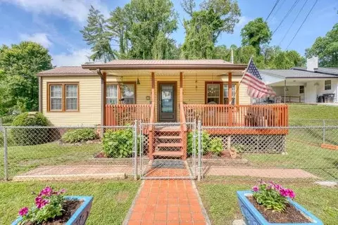 819 Valley River Ave, Murphy, NC 28906