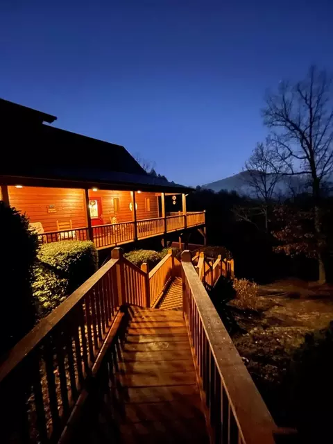 85 Flat Top Trl, Murphy, NC 28906