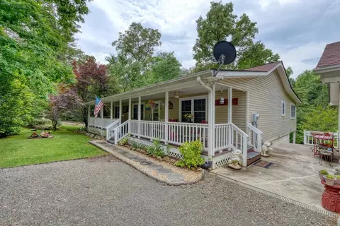288 12 Point Rd, Blairsville, GA 30512