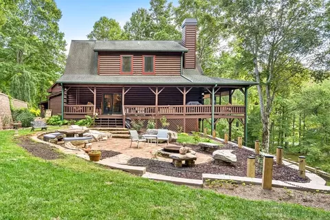 3383 Indian Springs Dr, Hiawassee, GA 30546
