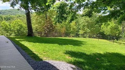 Exterior - 175 Pin Oak Rdg, Murphy, NC 28906 photo 17 of 18