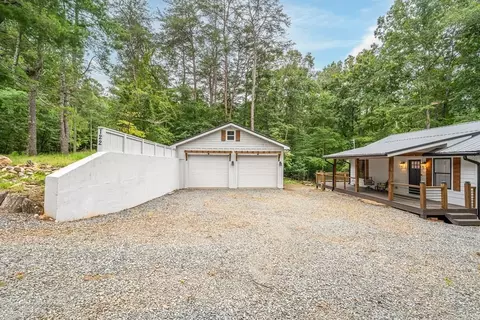 122 Acadia Dr, Ellijay, GA 30540