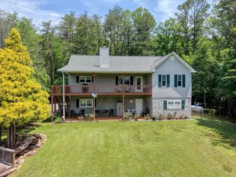 352 S Meadows Dr, Hiawassee, GA 30546