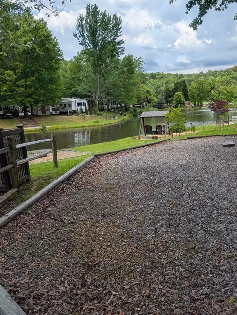 108 Choestoe Falls Cir, Blairsville, GA 30512