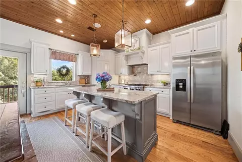 Kitchen - 65 Cottage Ln, Toccoa, GA 30577 photo 3 of 4