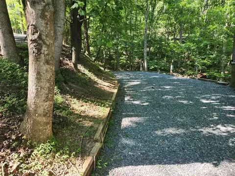 158 15th St, Ellijay, GA 30540