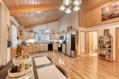 Entry Way - 280 Fox Trot Ln, Murphy, NC 28906 photo 1 of 2