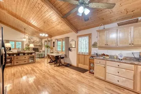 Entry Way - 280 Fox Trot Ln, Murphy, NC 28906 photo 2 of 2