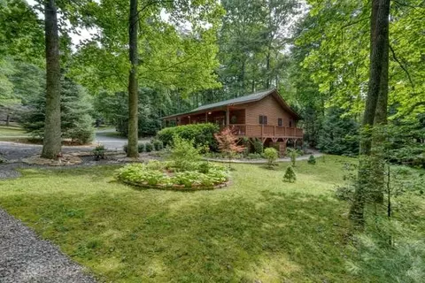 Exterior - 280 Fox Trot Ln, Murphy, NC 28906 photo 2 of 16