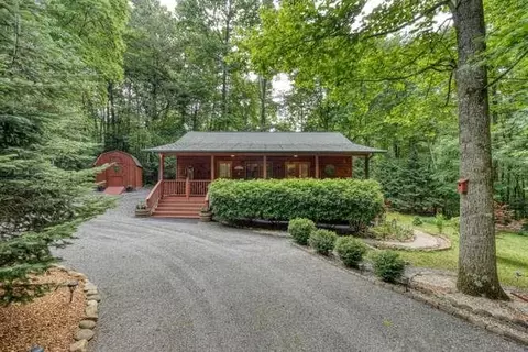 280 Fox Trot Ln, Murphy, NC 28906