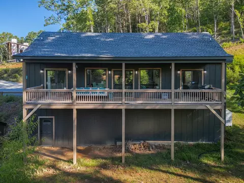 782 High Summit Dr, Talking Rock, GA 30175