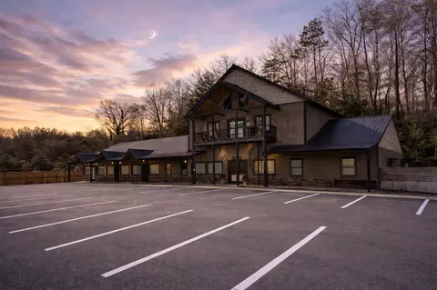 33 Rose Petal Ln, Ellijay, GA 30540