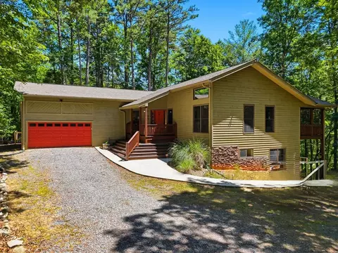 142 Armor Ct, Ellijay, GA 30540