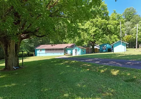 6156 Southern Rd, Young Harris, GA 30582