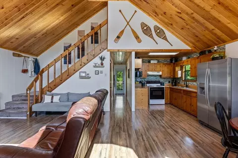 Entry Way - 321 Sunrise St, Murphy, NC 28906 photo 1 of 1