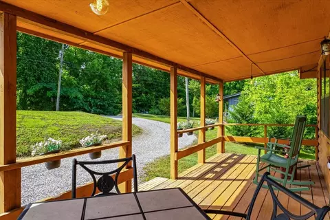 Exterior - 321 Sunrise St, Murphy, NC 28906 photo 6 of 12