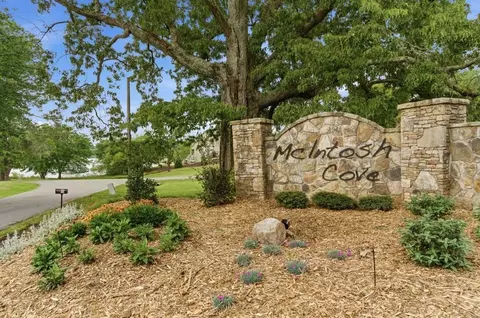 25 Mcintosh Cir, Hayesville, NC 28904