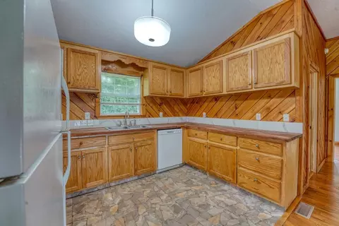 Kitchen - 233 Messer Rd, Warne, NC 28909 photo 1 of 2