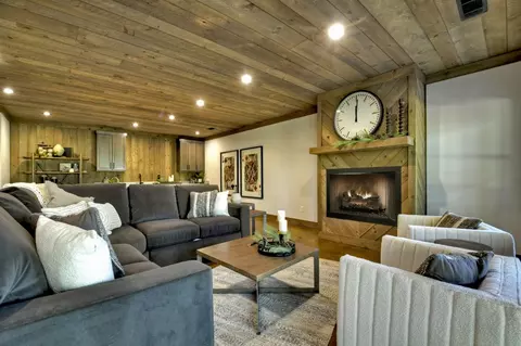 Living - 2454 Forge Mill Rd, Morganton, GA 30560 photo 6 of 7
