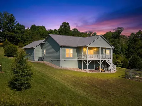1358 Brasstown Ck Mdws, Young Harris, GA 30582