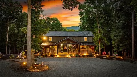 309 Elmwood Cir, Ellijay, GA 30540