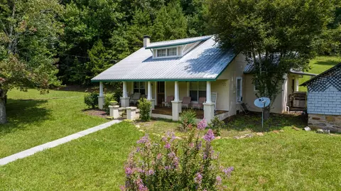 Exterior - 805 Bethabara Rd, Hayesville, NC 28904 photo 40 of 43