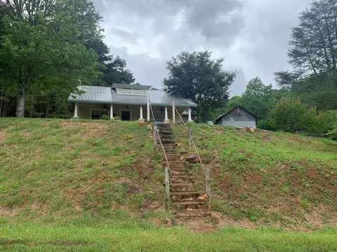 Exterior - 805 Bethabara Rd, Hayesville, NC 28904 photo 13 of 43