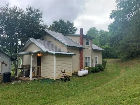 Exterior - 805 Bethabara Rd, Hayesville, NC 28904 photo 20 of 43
