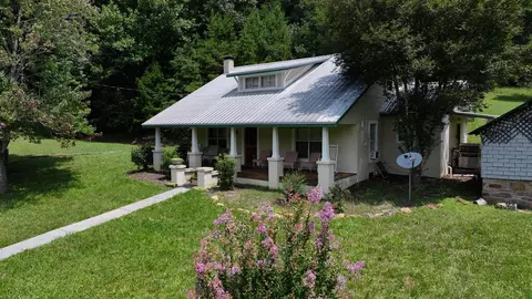 Exterior - 805 Bethabara Rd, Hayesville, NC 28904 photo 42 of 43