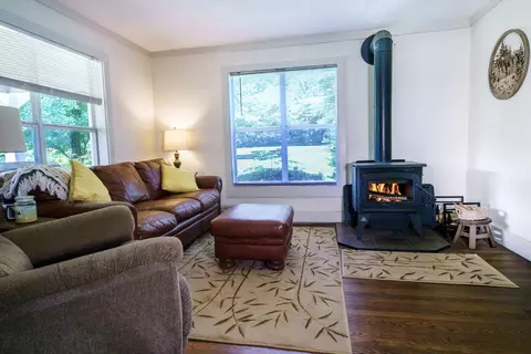 Living - 805 Bethabara Rd, Hayesville, NC 28904 photo 7 of 7