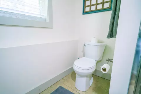 Bath - 805 Bethabara Rd, Hayesville, NC 28904 photo 10 of 10