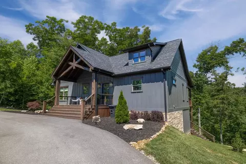 141 Long View Ln, Blue Ridge, GA 30513