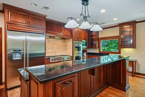 Kitchen - 309 Summit Dr, Jasper, GA 30143 photo 10 of 10