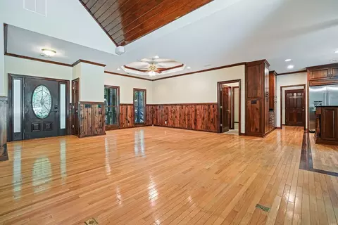 Living - 309 Summit Dr, Jasper, GA 30143 photo 5 of 14